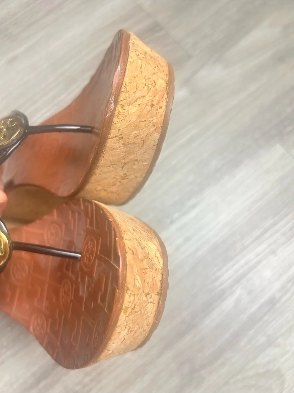 Tory Burch Thora Patent Black Leather Cork Wedge Sandals Size 9.5 M Brazil